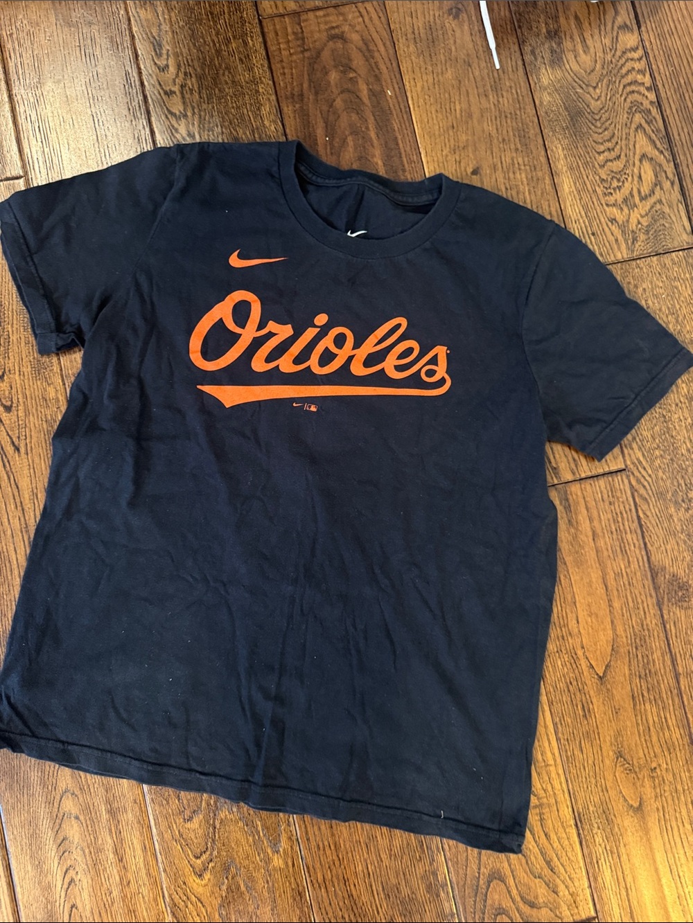 Nike Kids Orioles Tee in black and Orange size boys large gunner Henderson